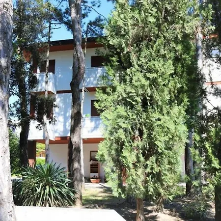 Tranquil Family Getaway - Beahost Apartmán Bibione