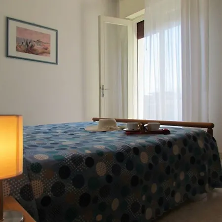 Apartment Tranquil Family Getaway-beahost Bibione